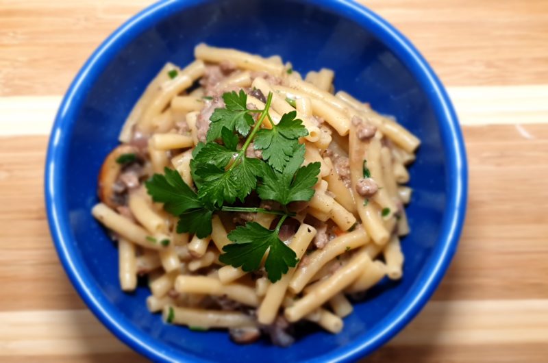 One-Pot-Pasta mit Hackfleisch und Champignons