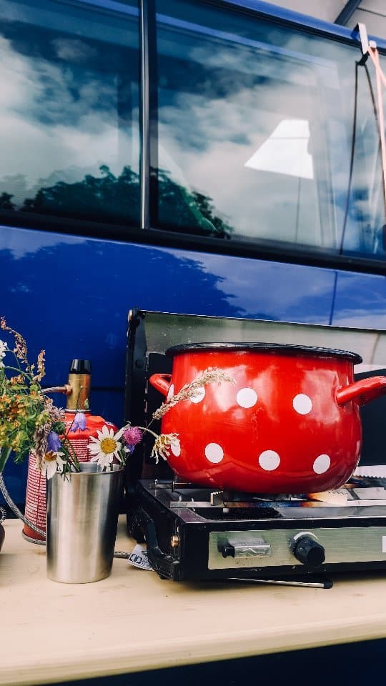 Woran wir uns erinnern werden?

An die kleinen Momente, die, die kurz wunderbar waren.
2022 hatte viele davon für uns. 

Wir freuen uns sehr auf ein neues Jahr 💫
.
.
.
#bullikinder #recap2022 #jahresrückblick #familygoals #couplegoals #familie #glücksmomente #familyof4 #familienblog #reisenmitkinder #unterwegsmitkindern #reisemomente #reiseliebe #lebenmitkindern #familienleben @axelbosse