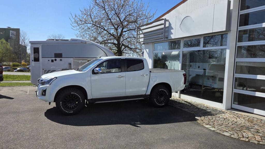 suzu D-Max Double Cab nach Auflastung und Umbau bei Autohaus Storkan in Haßfurt